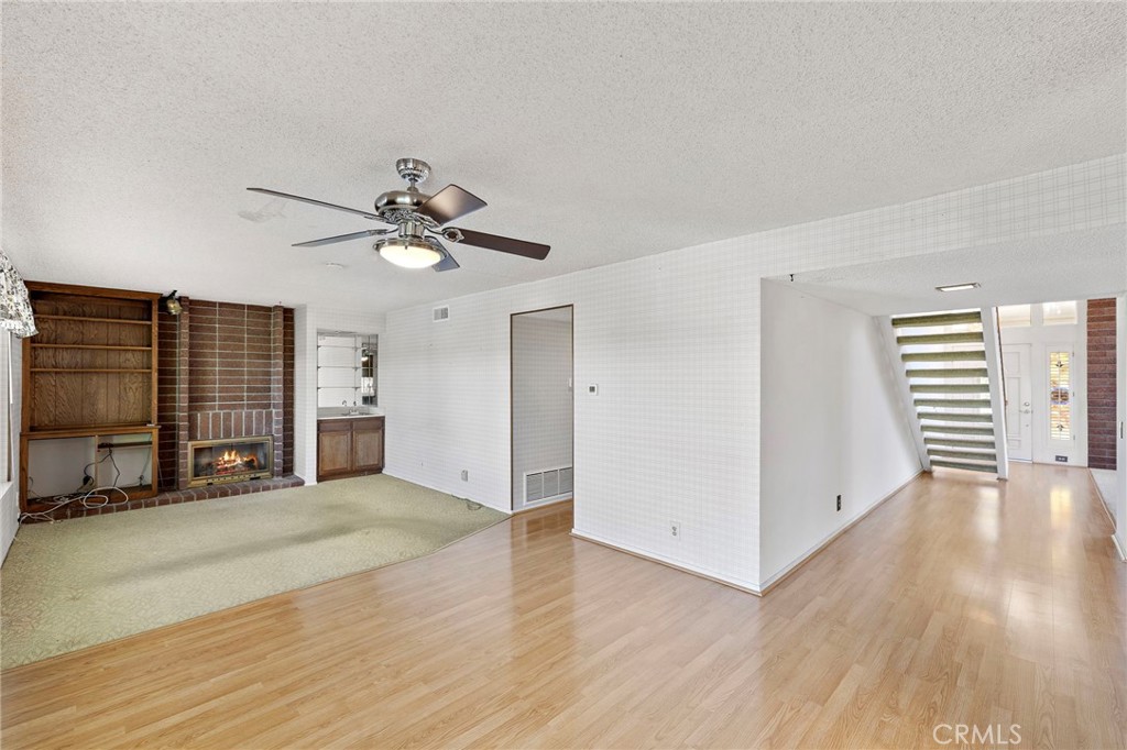 MLS #OC25168286 image #22