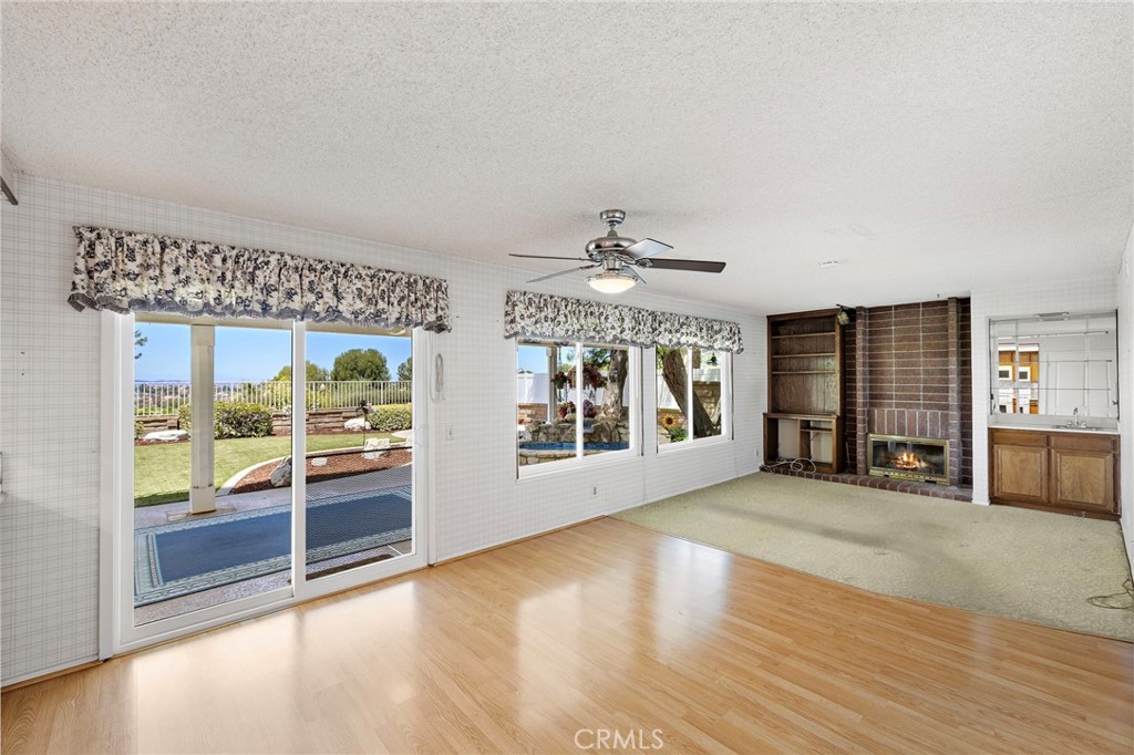 MLS #OC25168286 image #23