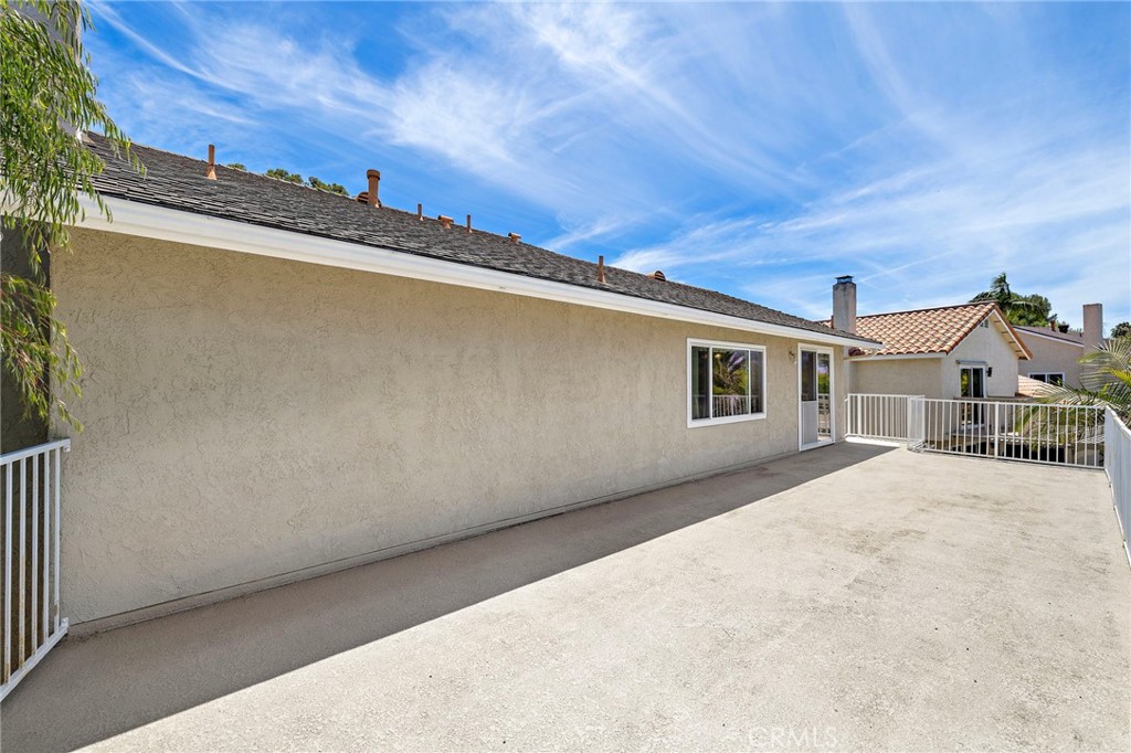 MLS #OC25168286 image #46