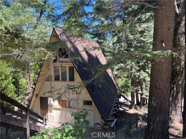 MLS #OC25168566 image #1