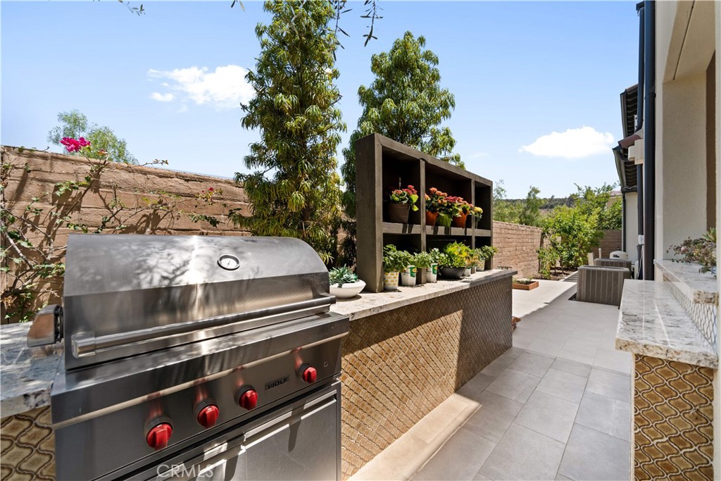 MLS #OC25168660 image #13