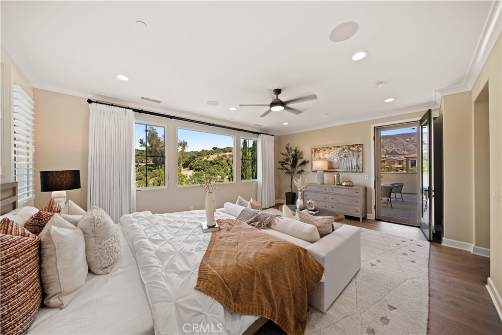 MLS #OC25168660 image #32