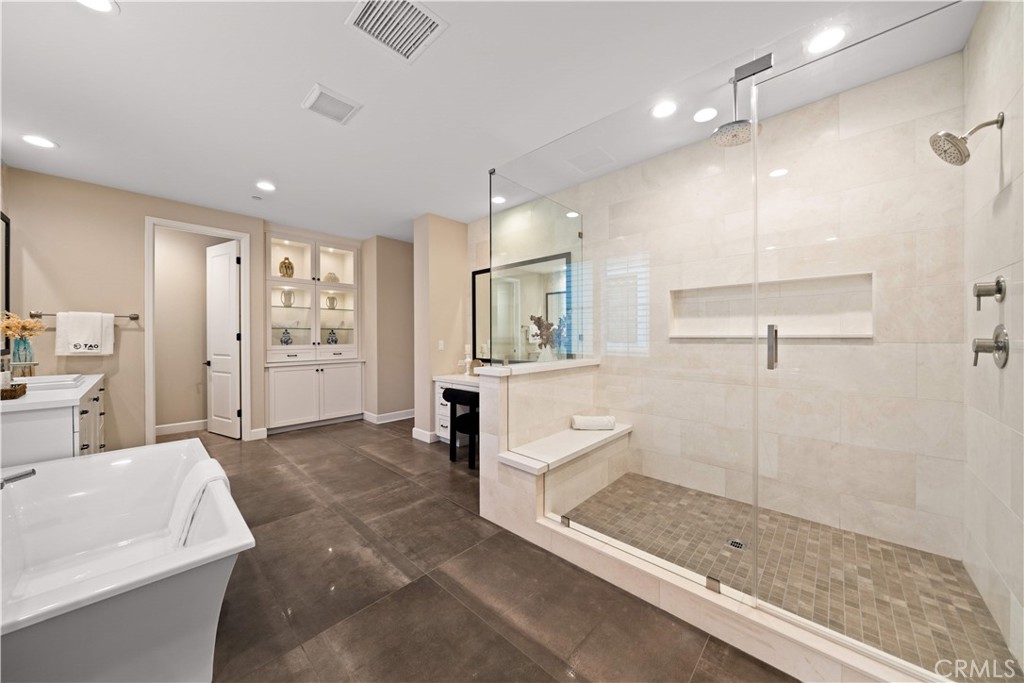 MLS #OC25168660 image #38