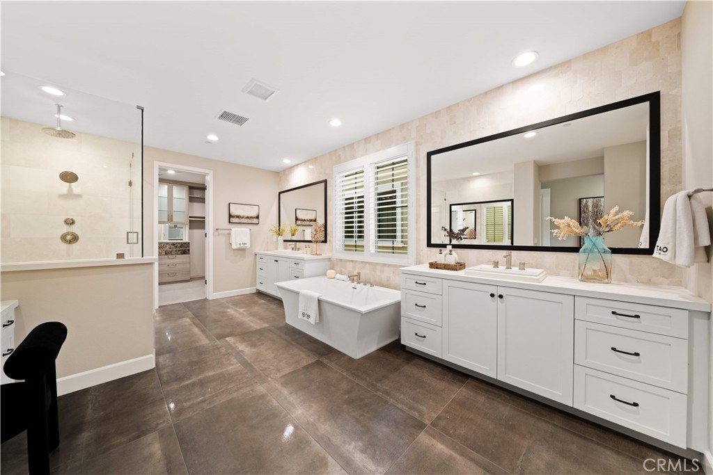 MLS #OC25168660 image #39