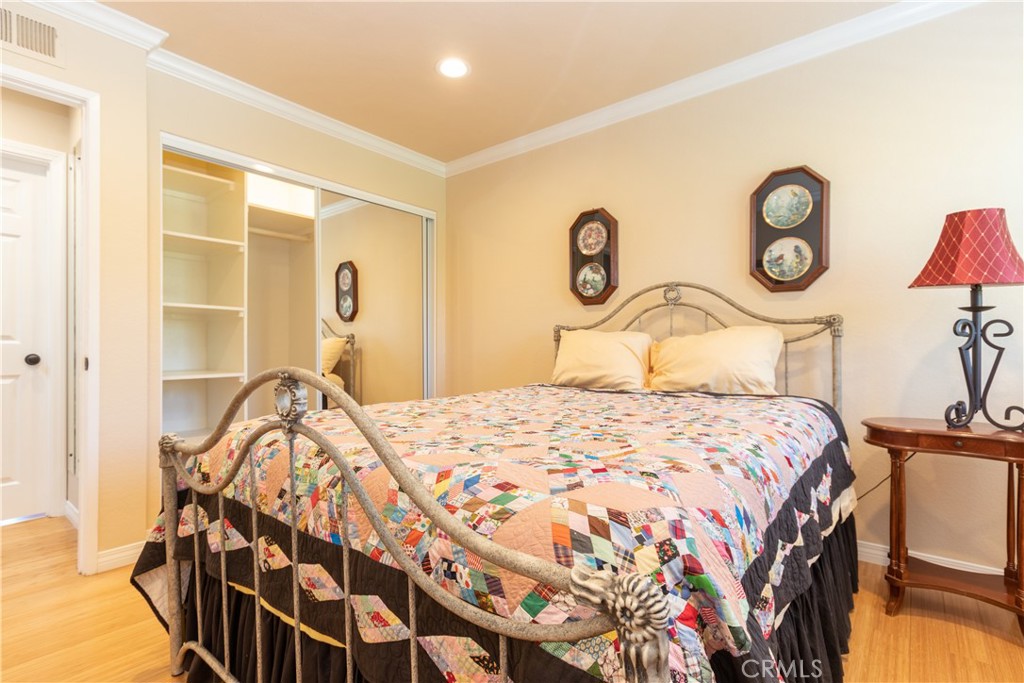 MLS #OC25168742 image #16