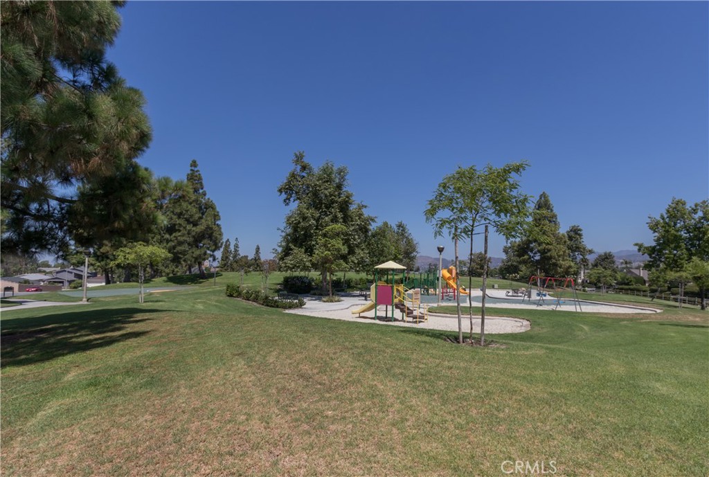 MLS #OC25168742 image #31