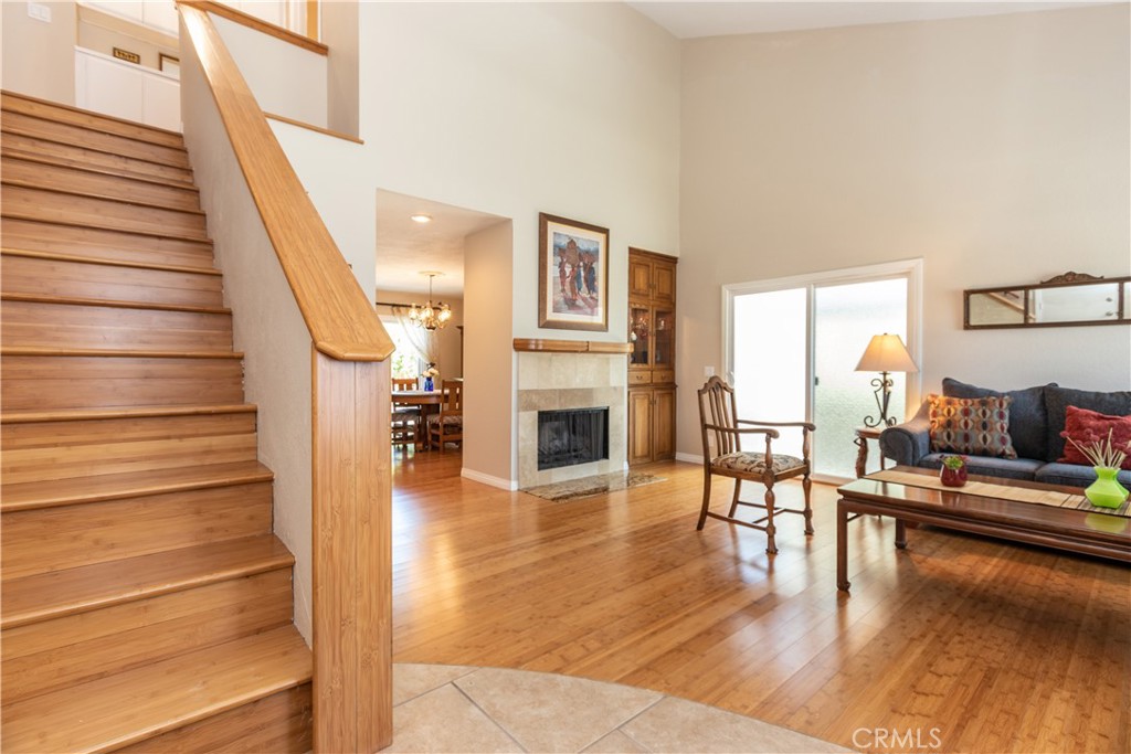 MLS #OC25168742 image #4