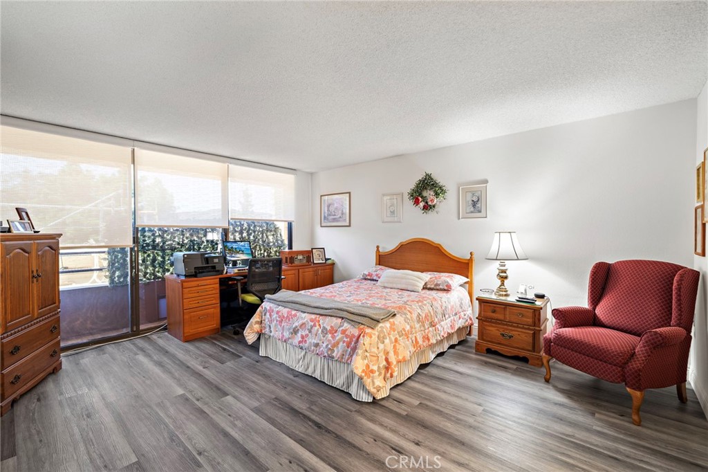 MLS #OC25168809 image #12