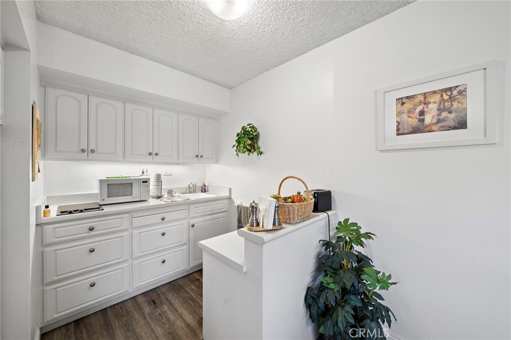 MLS #OC25168809 image #8