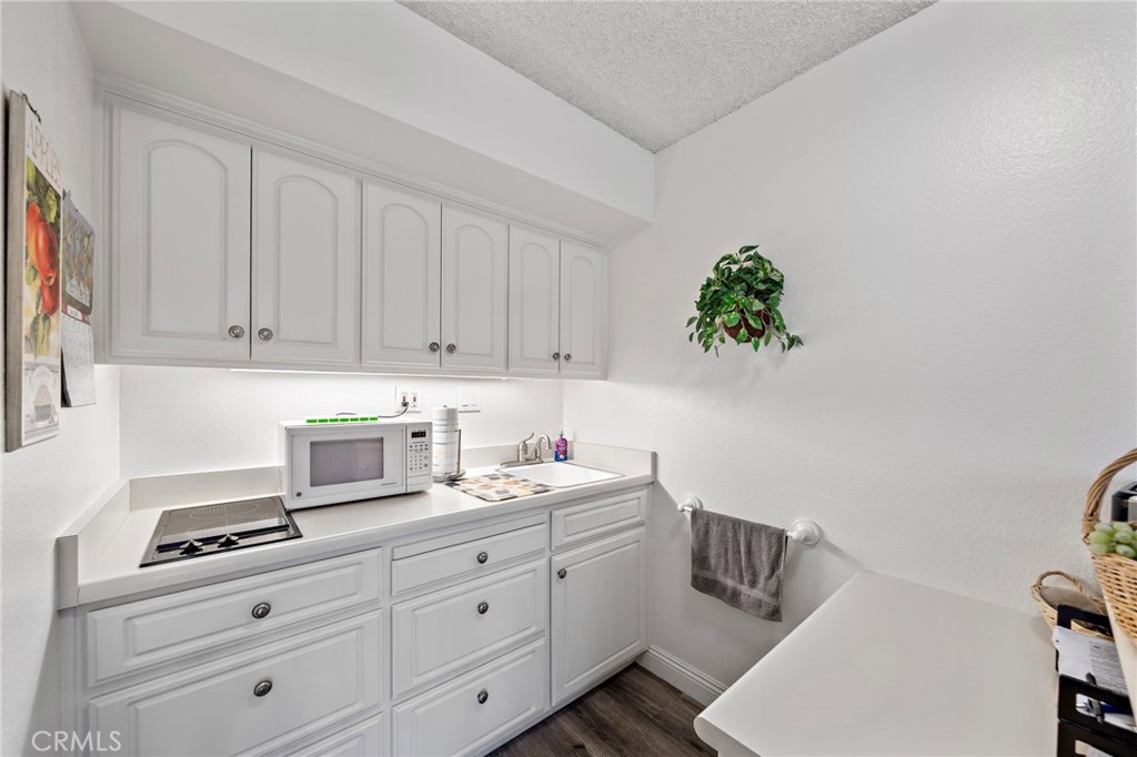 MLS #OC25168809 image #9