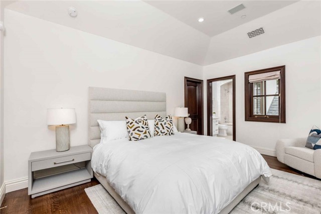 MLS #OC25168963 image #19