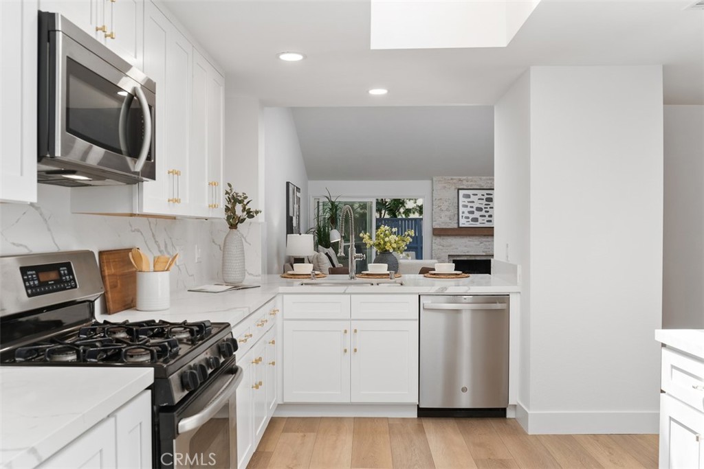 MLS #OC25168968 image #14