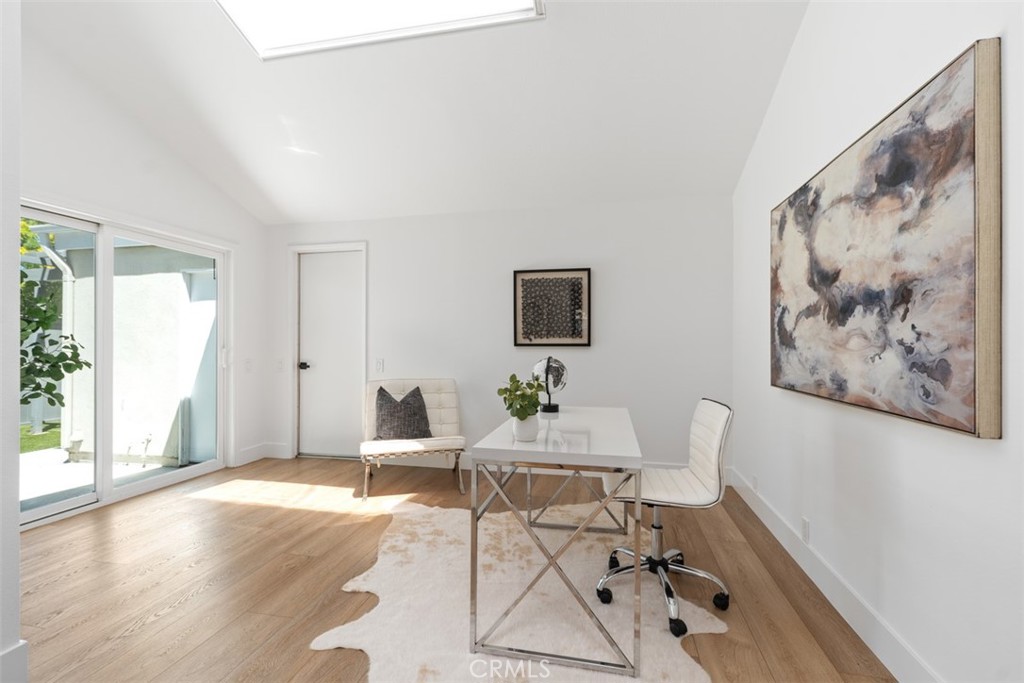 MLS #OC25168968 image #26