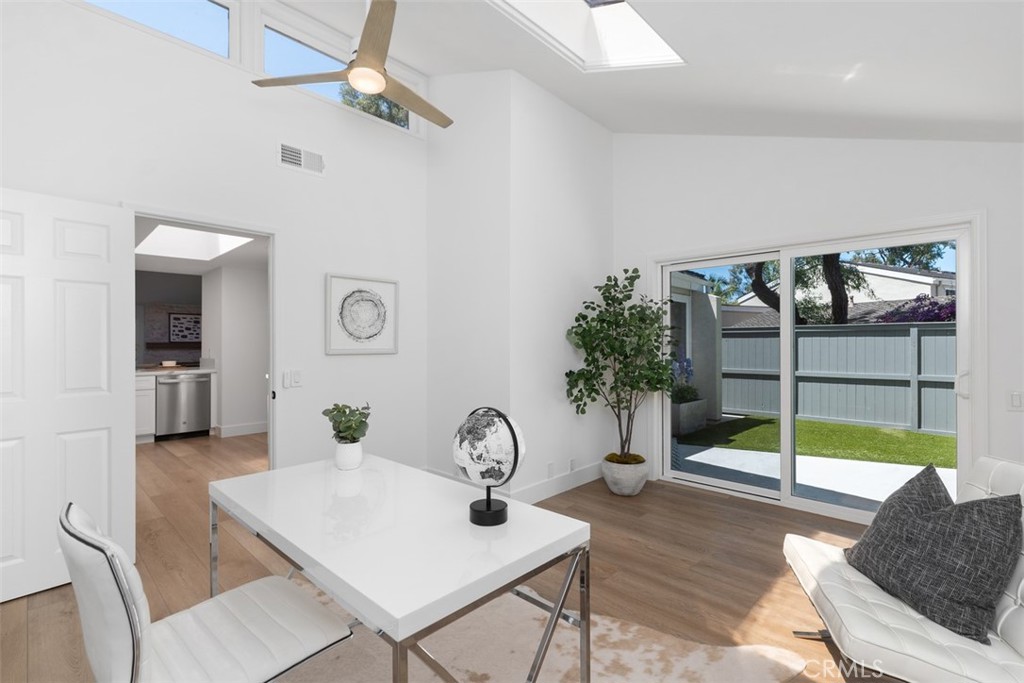 MLS #OC25168968 image #28