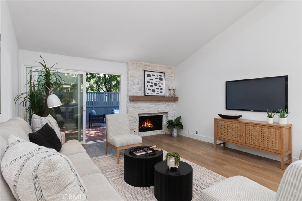 MLS #OC25168968 image #7