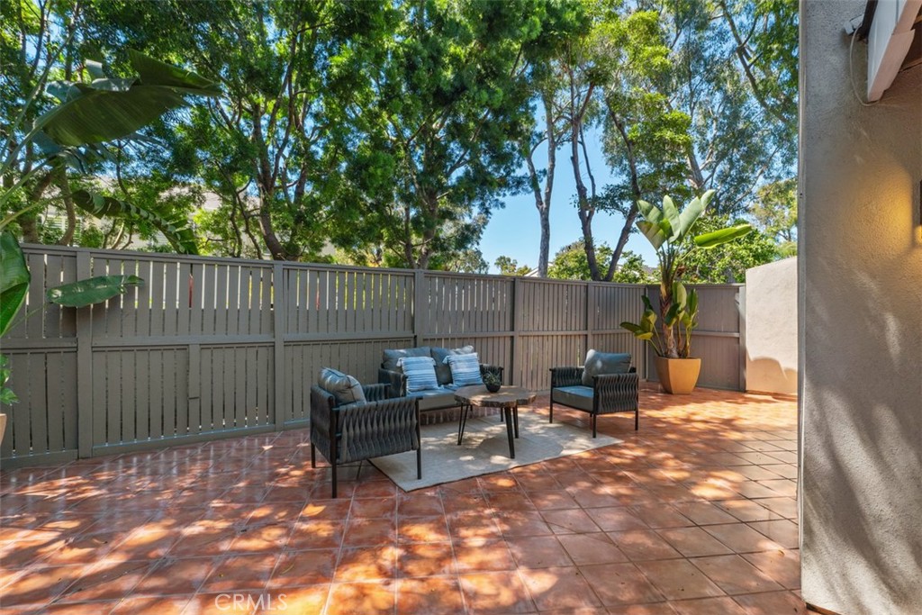 MLS #OC25168968 image #8