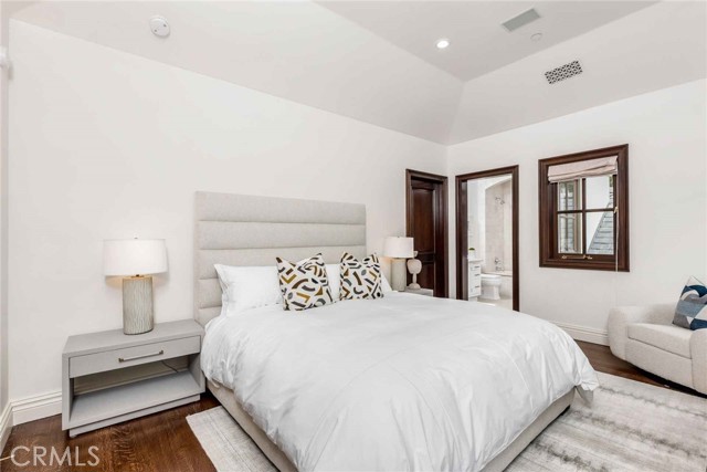 MLS #OC25168975 image #19