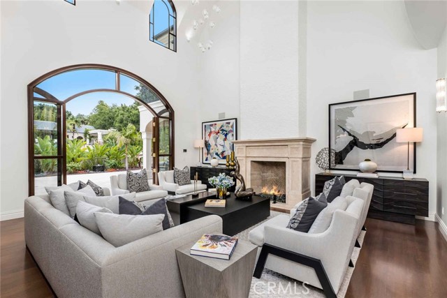 MLS #OC25168975 image #3