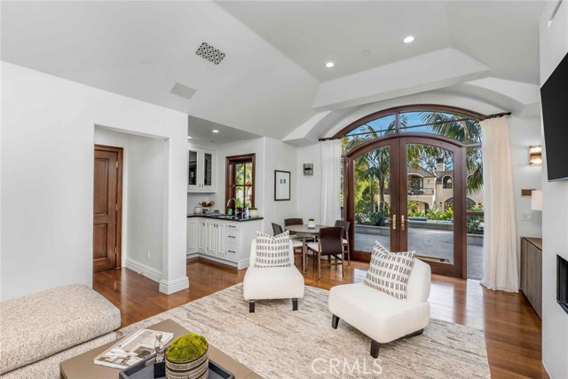 MLS #OC25168975 image #34