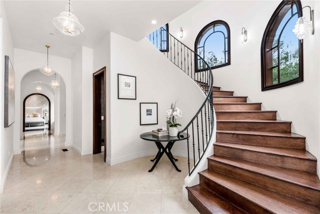 MLS #OC25168975 image #9