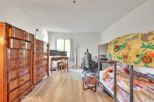 MLS #OC25168993 image #4