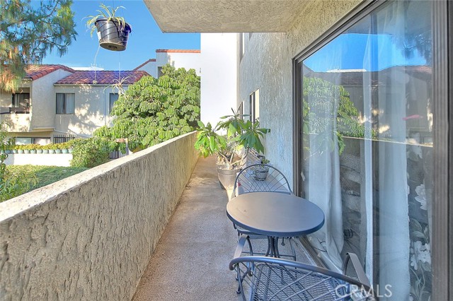 MLS #OC25168993 image #8