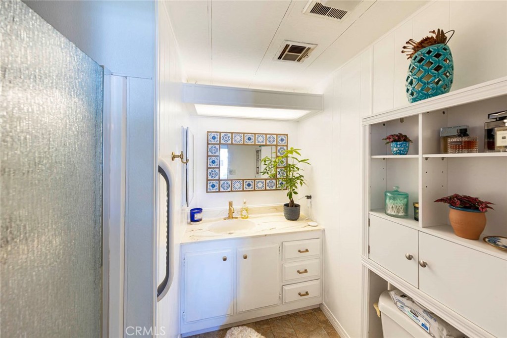 MLS #OC25169032 image #18