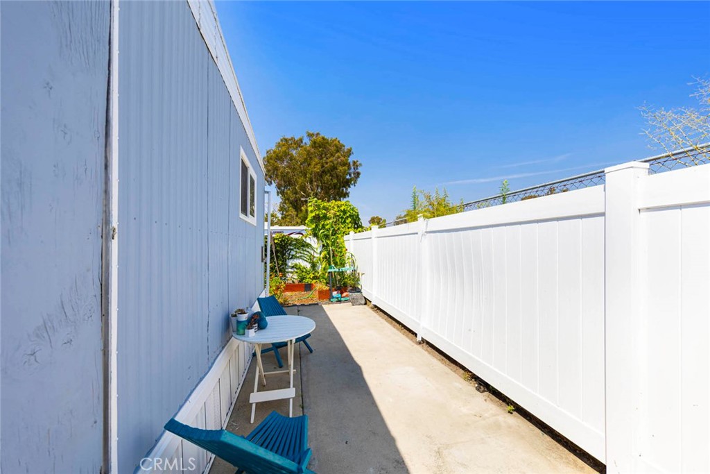 MLS #OC25169032 image #21