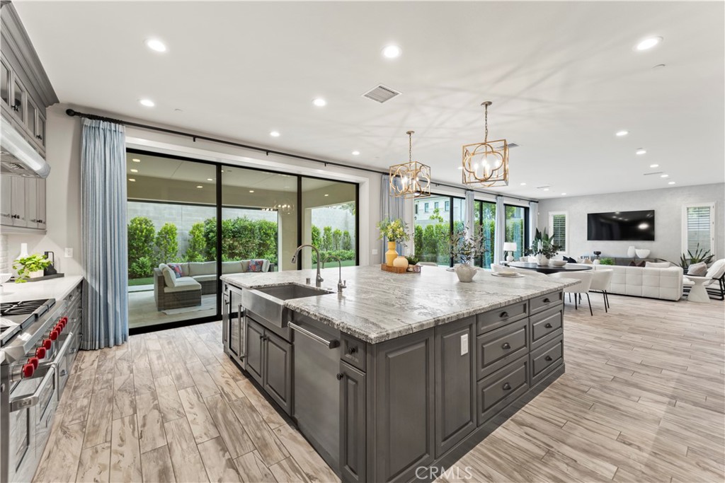 MLS #OC25169338 image #16