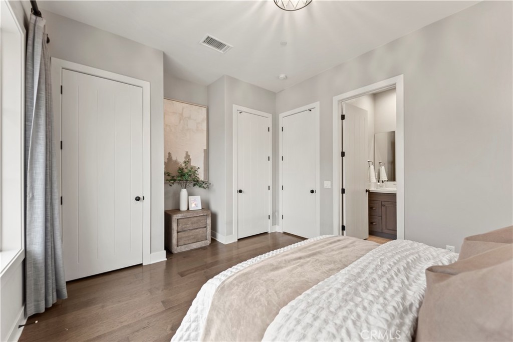 MLS #OC25169338 image #22