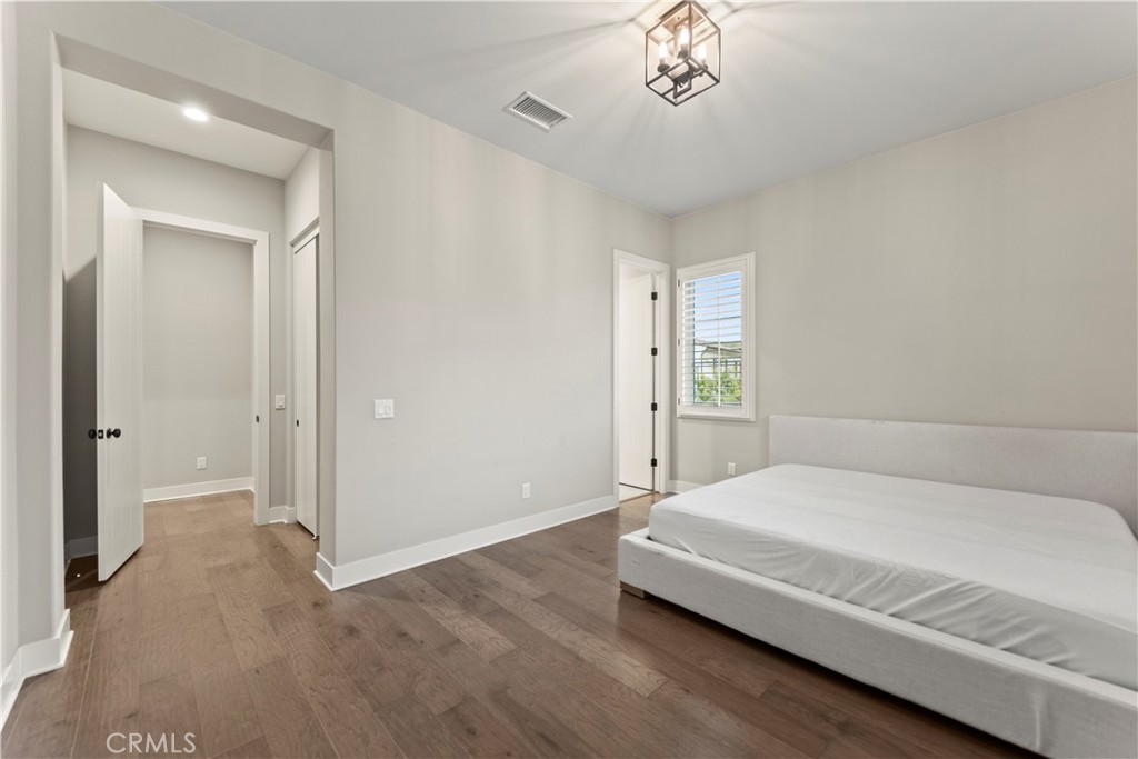 MLS #OC25169338 image #26