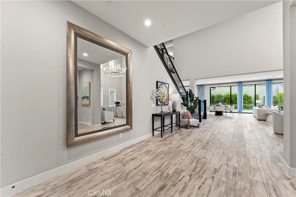 MLS #OC25169338 image #3