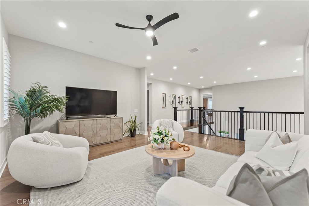 MLS #OC25169338 image #30