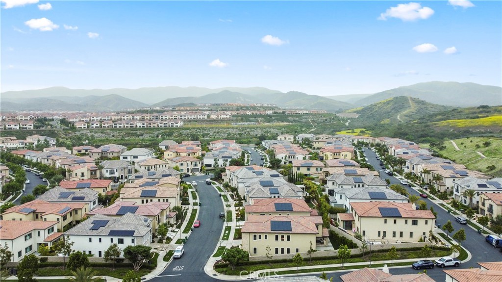 MLS #OC25169338 image #59