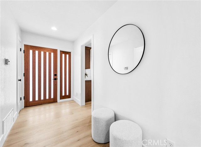 MLS #OC25169347 image #4