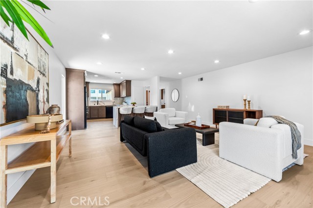 MLS #OC25169347 image #8