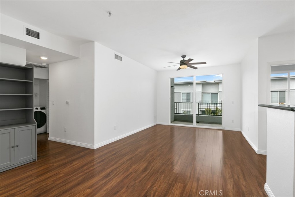 MLS #OC25169357 image #2