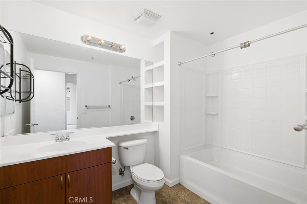 MLS #OC25169357 image #22