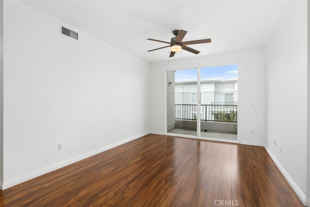 MLS #OC25169357 image #3