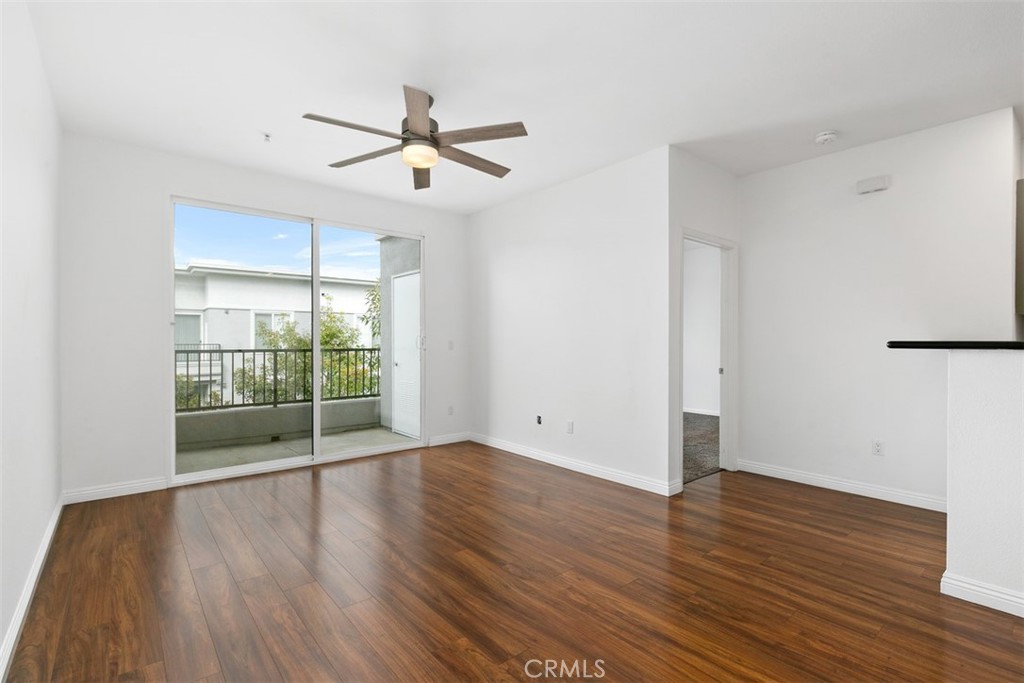 MLS #OC25169357 image #4