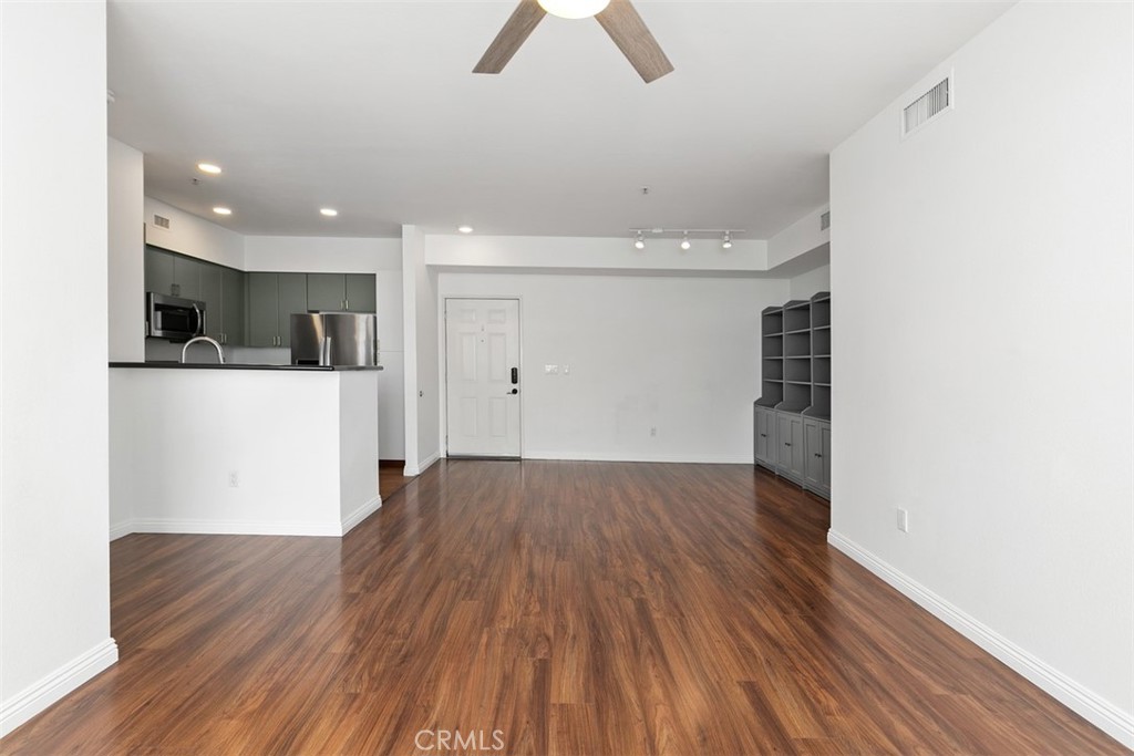 MLS #OC25169357 image #6