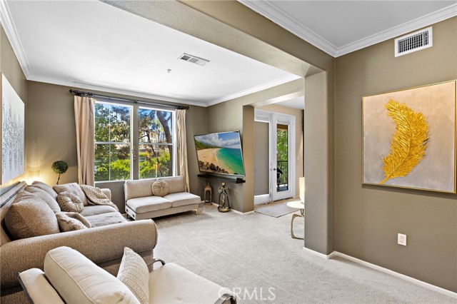 MLS #OC25169436 image #2