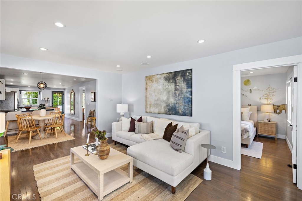 MLS #OC25169455 image #9