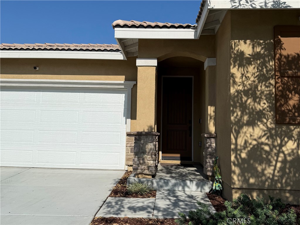 MLS #OC25169475 image #1