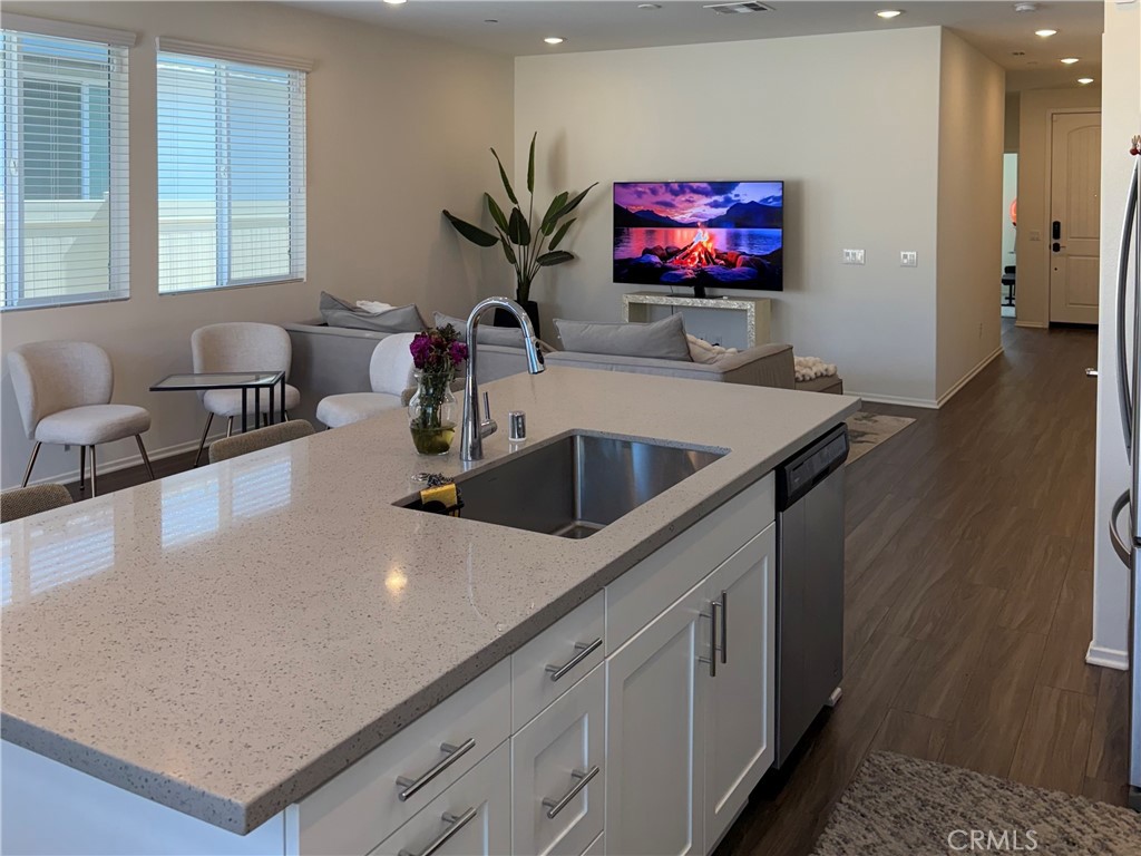 MLS #OC25169475 image #20