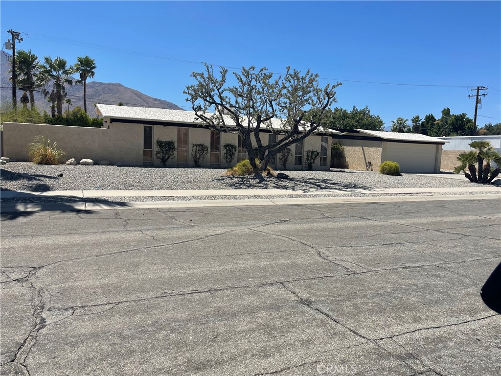 MLS #OC25169537 image #1