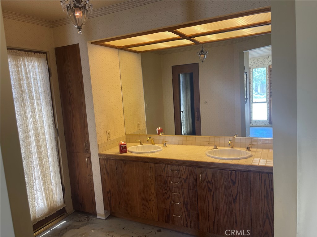 MLS #OC25169537 image #33