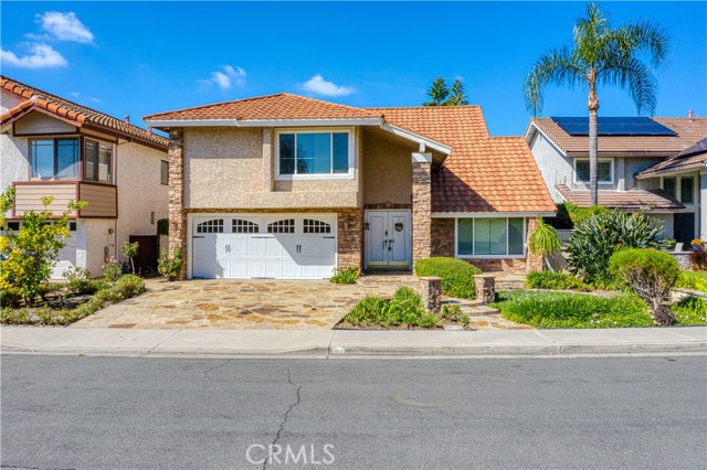 MLS #OC25169591 image #0