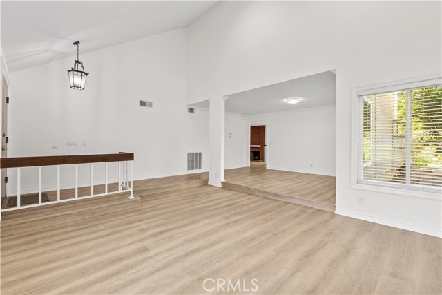 MLS #OC25169591 image #15
