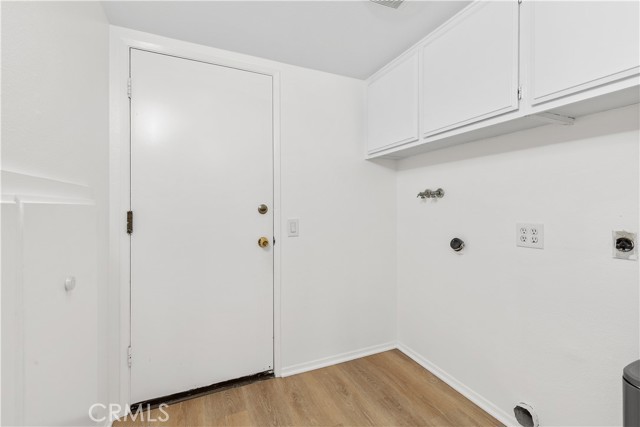 MLS #OC25169591 image #32